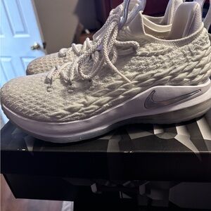 Nike Men’s White and Silver Sneakers